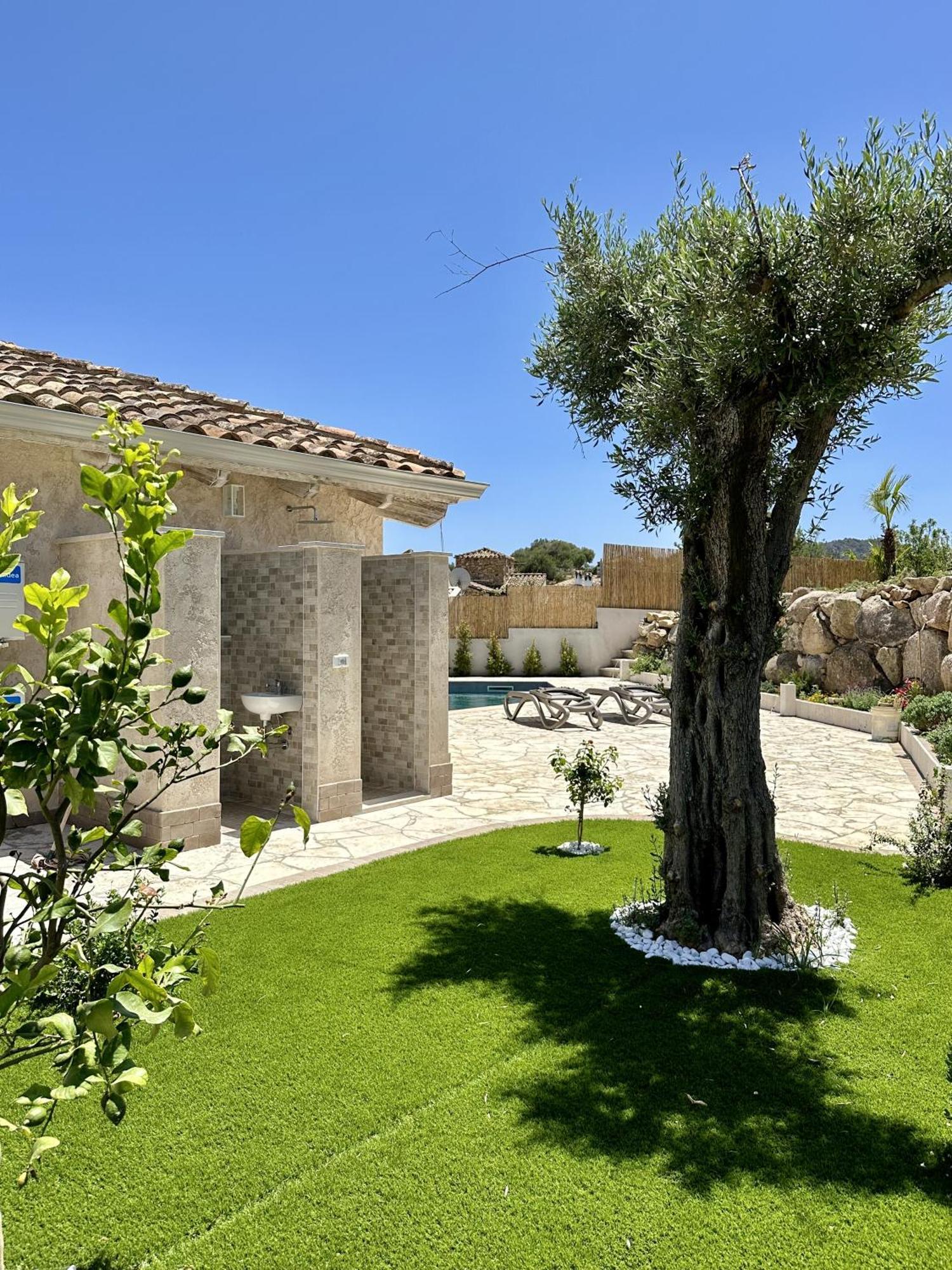 Villa Smeraldo Кастиадас Екстериор снимка